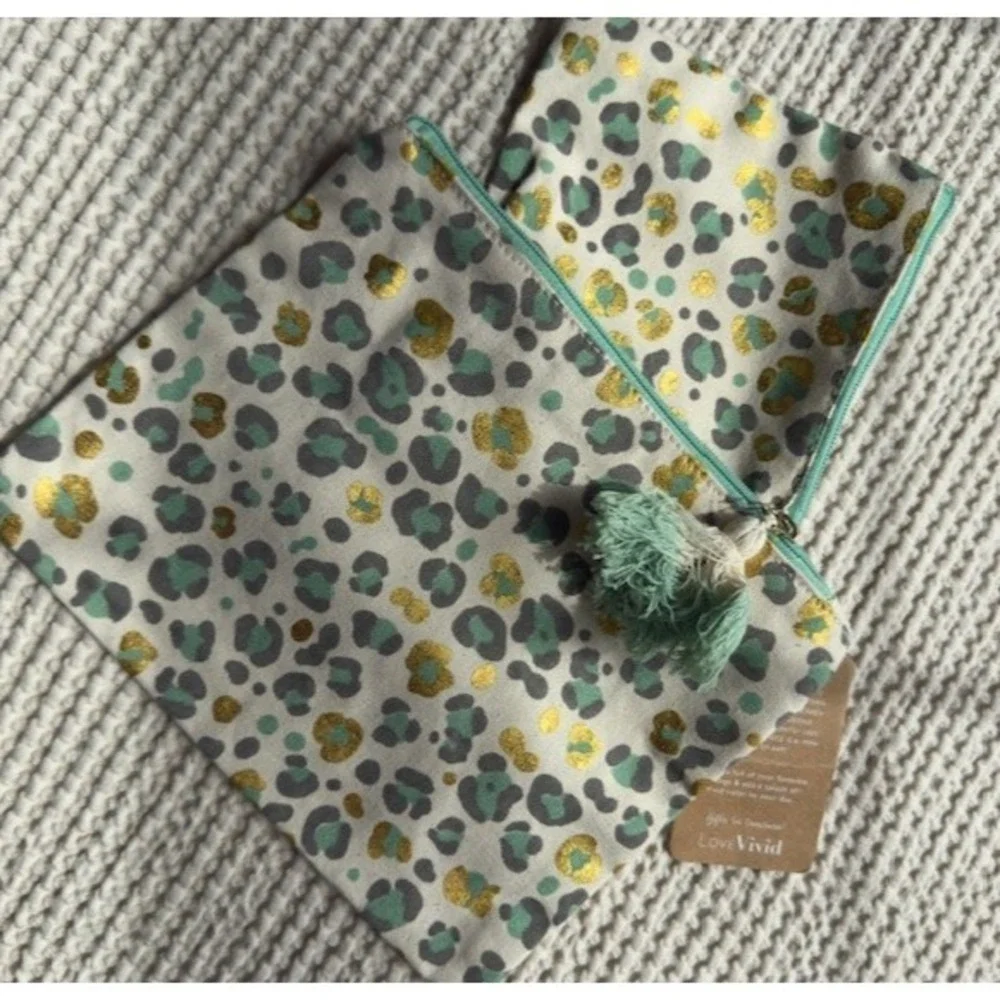 Love‎ Vivid NWT Cosmetics Canvas Bags Leopard Print Aqua Grey Cream